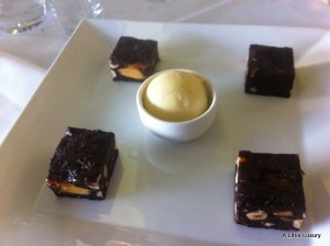 warm chocolate brownie
